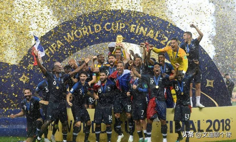 热议汪士钦红牌：对方踢人很隐蔽；染红动作太业余，狂性大发（汪士钦红牌掀争议：对手暗踢难察，染红动作过于业余，情绪一度失控）