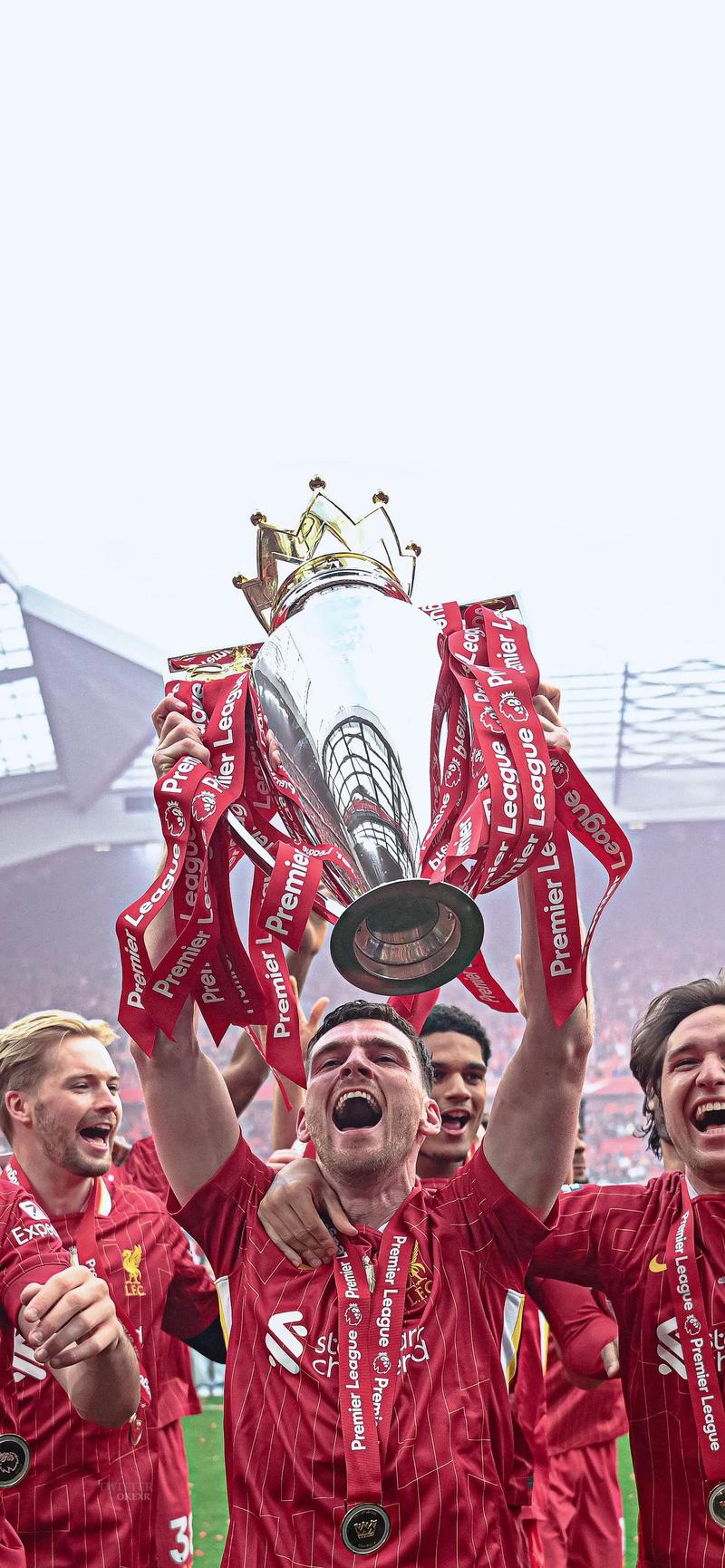 贝尔戈米盛赞法布雷加斯：他从不踢0-0的比赛，执教理念正确（贝尔戈米力挺法布雷加斯：拒绝0-0，执教思路正确）