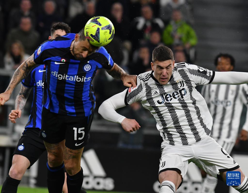 王上源：当年去欧洲试训太煎熬，大概一年时间活在未知世界里（王上源：当年赴欧试训艰难至极，近一年都在不确定中度过）