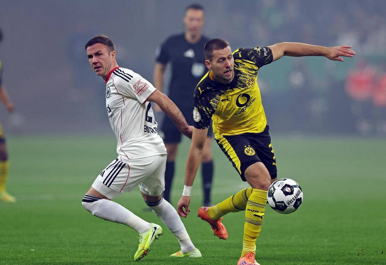 记者：马兹拉维被摩洛哥足协告知不要出战今日曼联的比赛（记者：摩洛哥足协要求马兹拉维缺席今天对阵曼联的比赛）