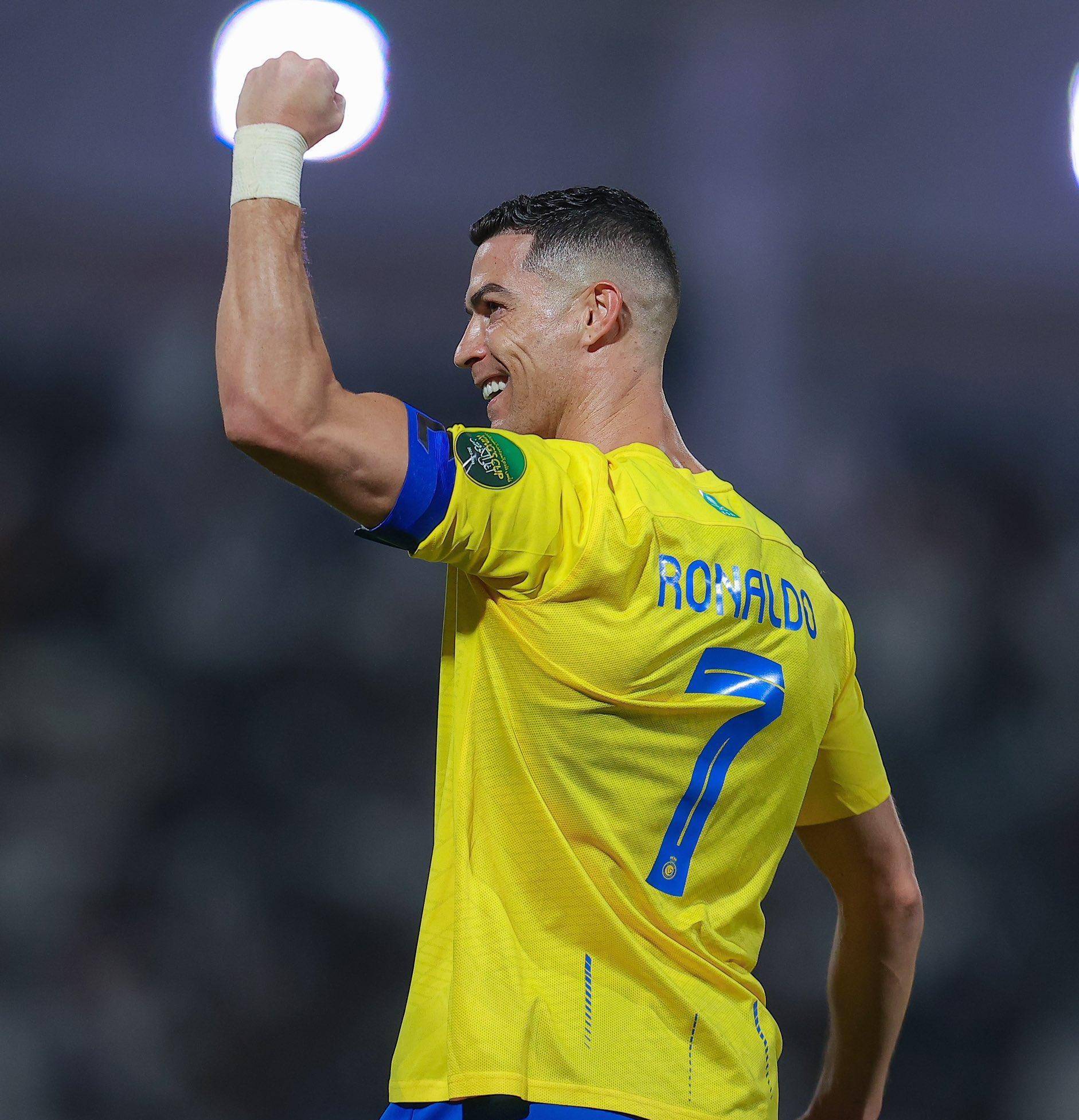 弗尔萨利科：2018年我带伤踢世界杯半决赛和决赛，但我不后悔（弗尔萨利科：2018世界杯半决赛与决赛我带伤出战，至今不后悔）