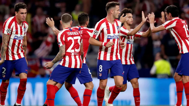 克罗斯评历史最佳11人：C罗左边锋，梅西前腰，马尔蒂尼入选（克罗斯评历史最佳阵容：C罗踢左翼，梅西任前腰，马尔蒂尼在列）