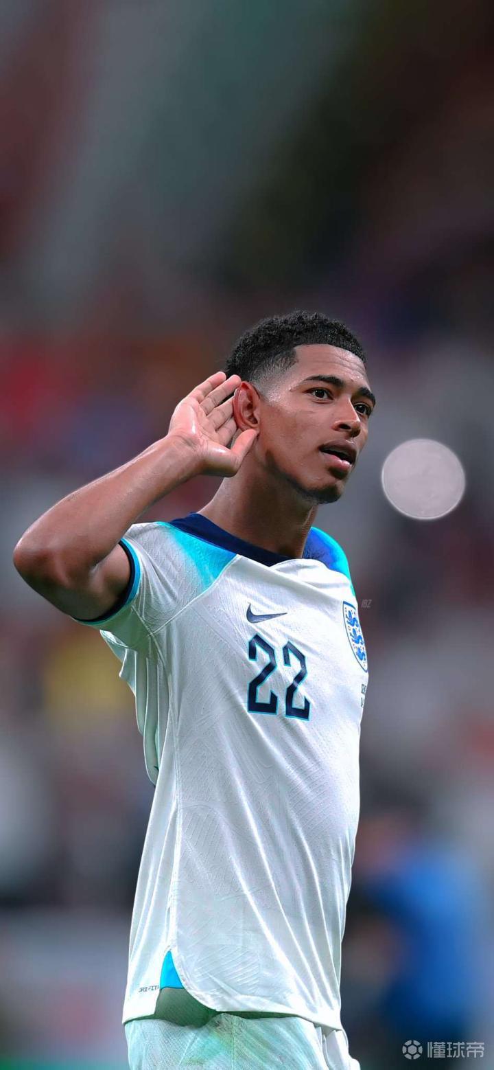 这个点球不吹，合理吗？（这次点球未判，是否合理？）