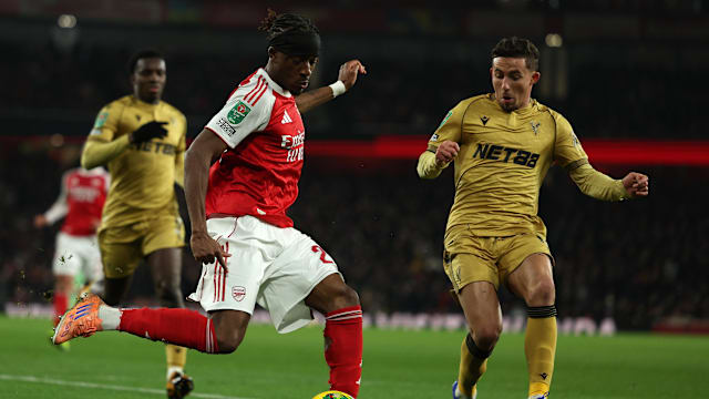 范迪克直言萨拉赫替补：利物浦没有“免检卡”，巨星也需证明自己（范迪克谈萨拉赫坐板凳：利物浦无特权，球星也得拿表现说话）