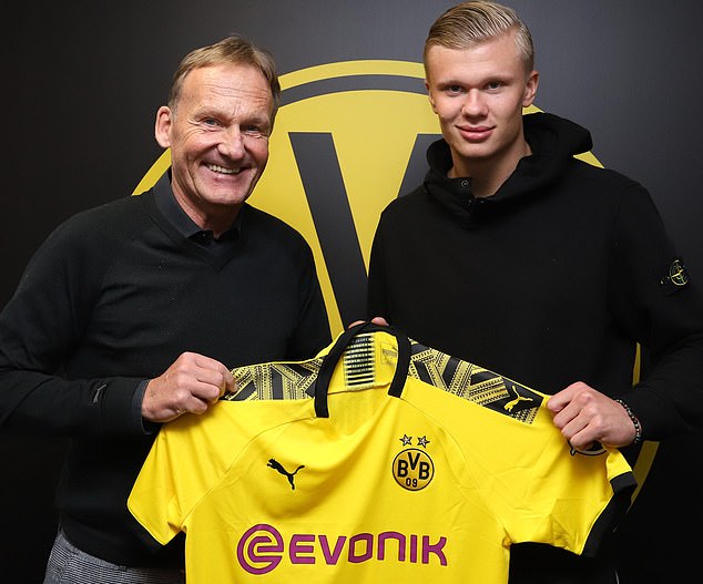 法尔克：赫内斯欣赏施洛特贝克，能否签下要看于帕的续约情况