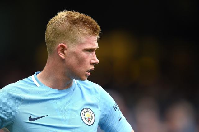 历史首次女裁判担任中超主裁，董方雨将执法西海岸vs亚泰（中超迎来首位女主裁：董方雨将执法西海岸对阵亚泰）